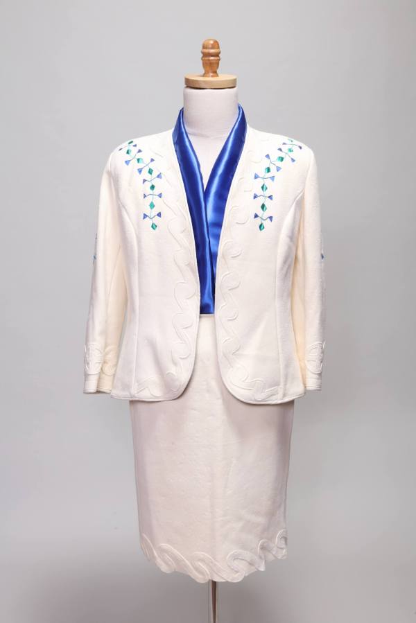 Tonia Hogner- Weavel, Southeastern Style Women’s Business Suit, 2018