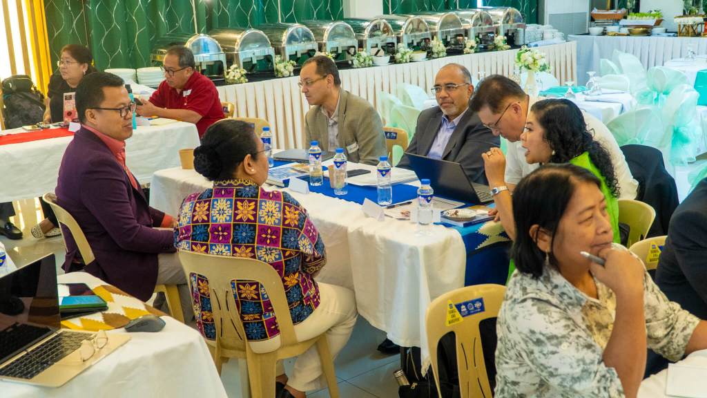 Philippine Central Conference small-group roundtables